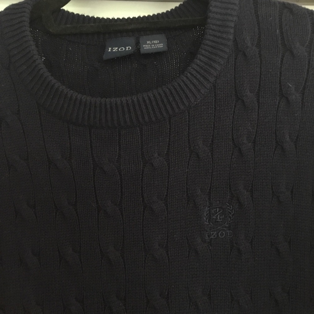 Izod cabled crewneck sweater